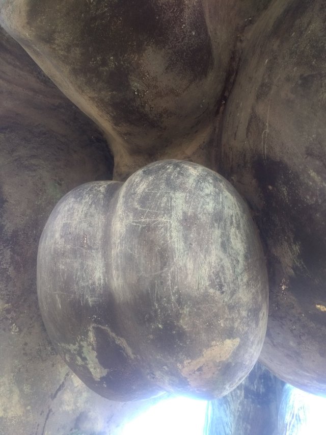 balls